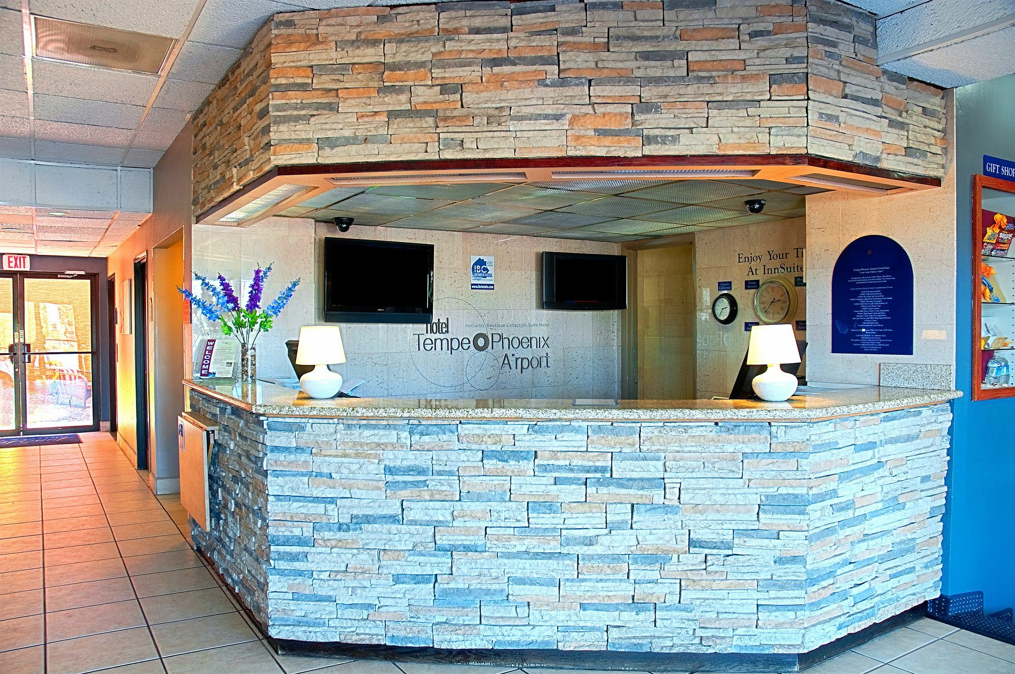 Hotel Tempe/Phoenix Airport Innsuites Hotel & Suites Exterior foto