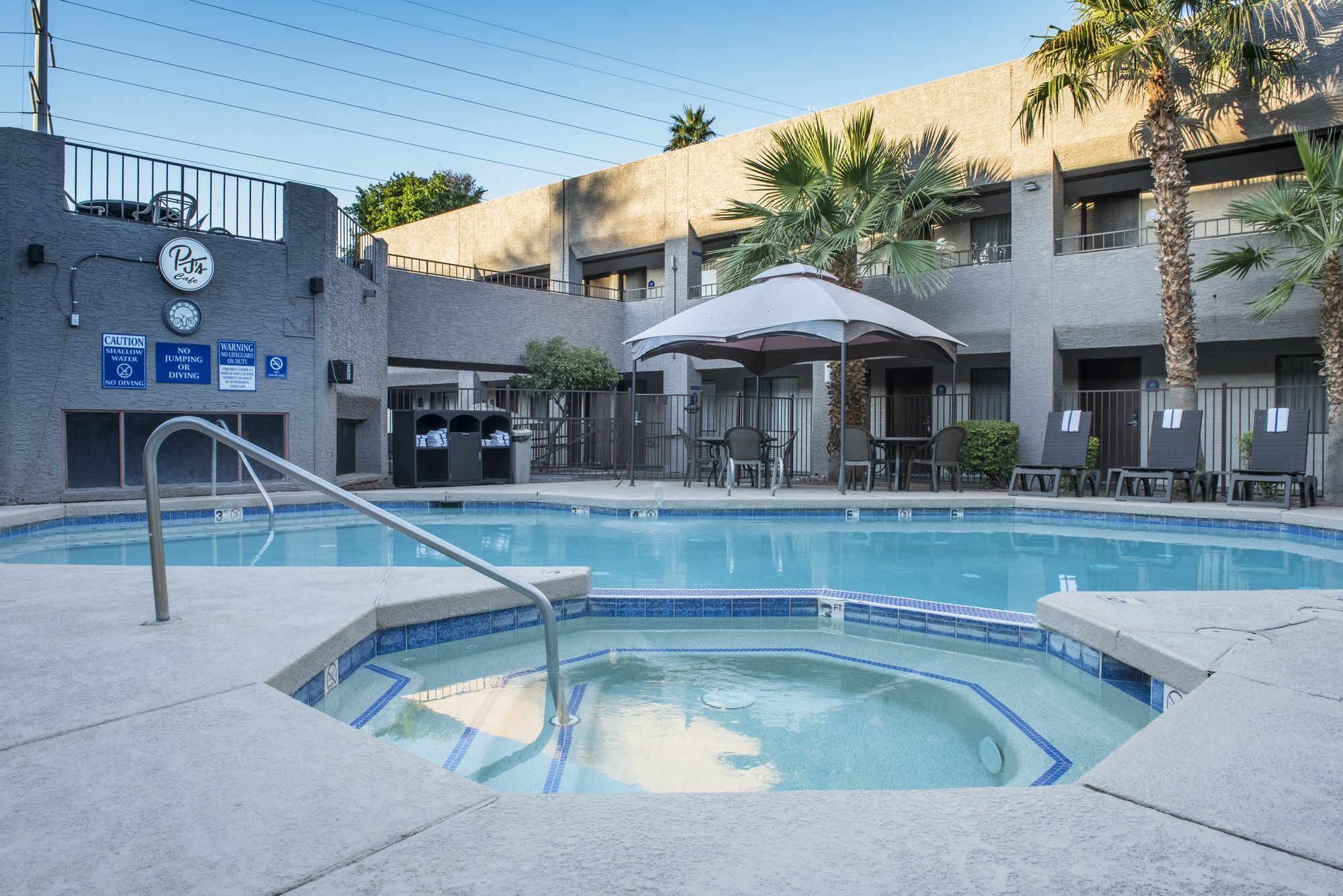 Hotel Tempe/Phoenix Airport Innsuites Hotel & Suites Exterior foto